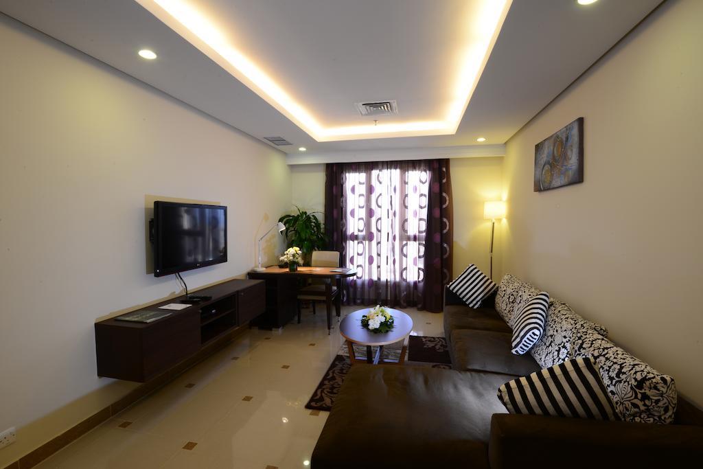 The Venue Resident (Adults Only) Lejlighedshotel Kuwait City Værelse billede